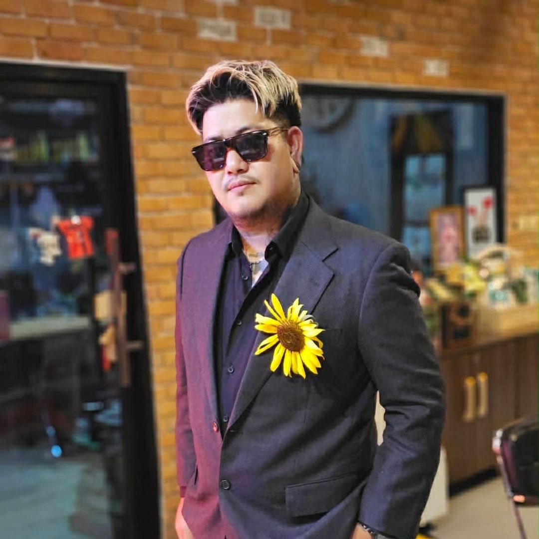 กำนันเอ้.ตาพริ๊บๆหงส์ซิ่งสุพัน