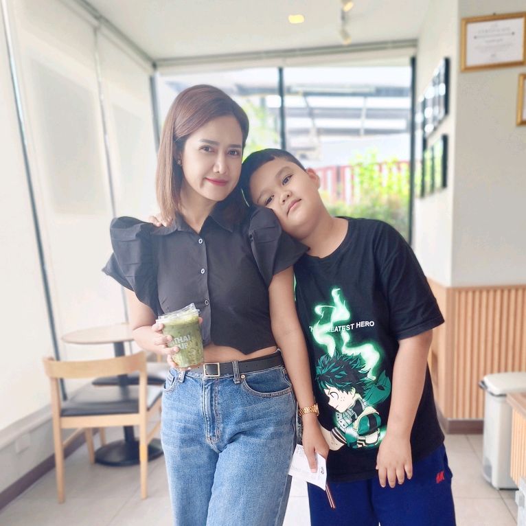 แม่โบ แม่ใบบุญ