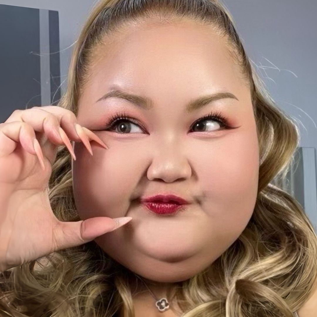 น้องเฟย์ที่มีแก้มใหญ่ๆ