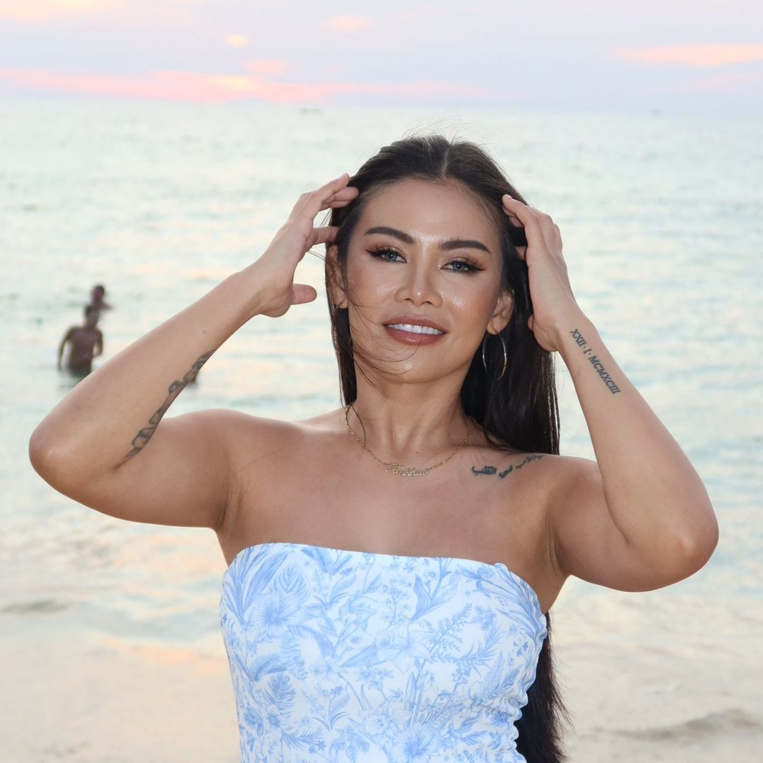 ก้อยที่ชอบแต่งหน้า