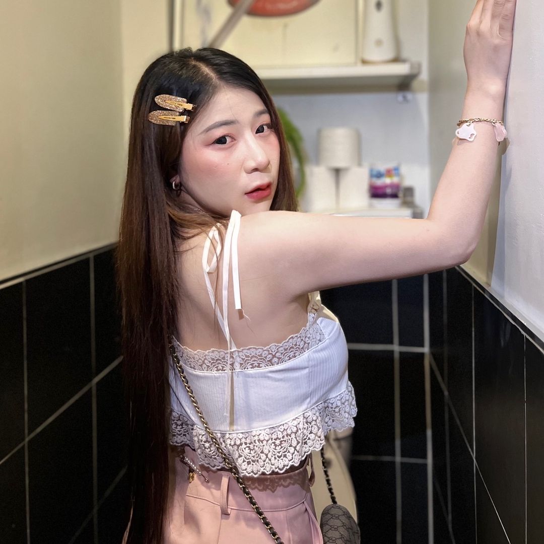ชื่อเมษาที่หน้าหมวยๆ