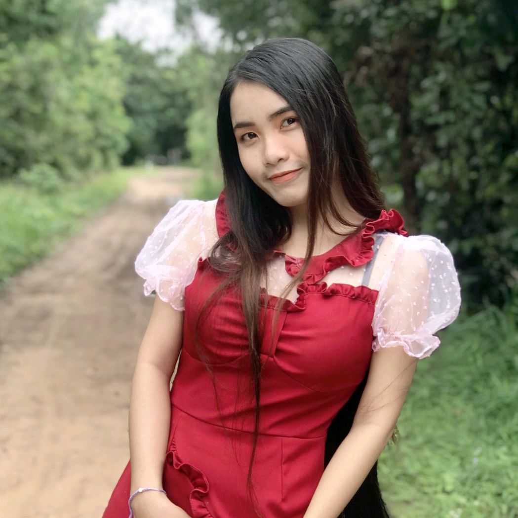 ปนัดดา เหล็กดี