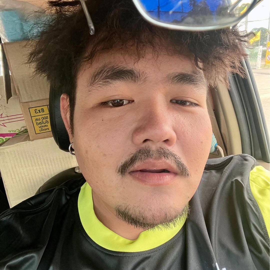 น็อต ที่แปลว่า วัสดุก่อสร้าง🔩
